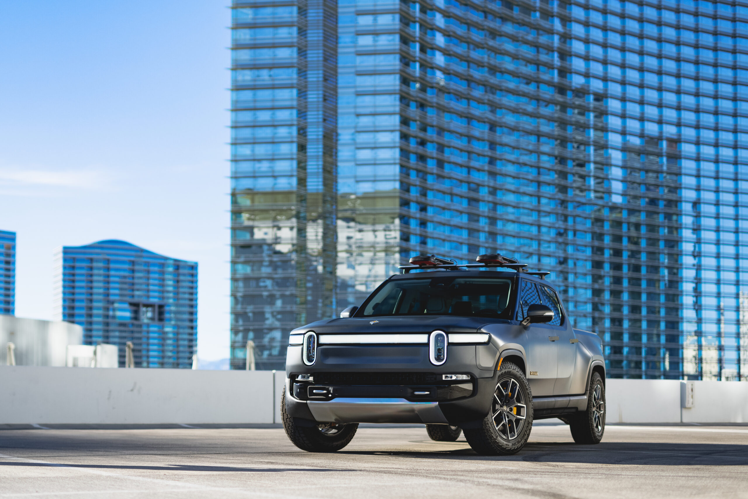 rivian r1t full stealth and fusion sema 2022